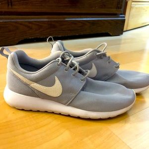 nike Roshe Runs